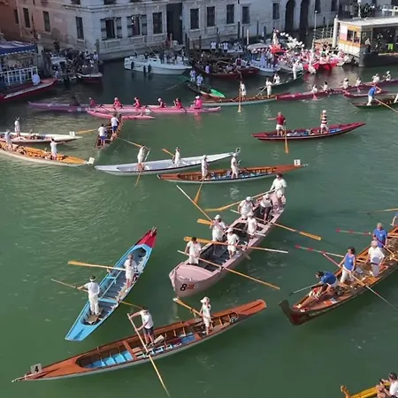 Ca' Luciano A * البندقية-ليدو