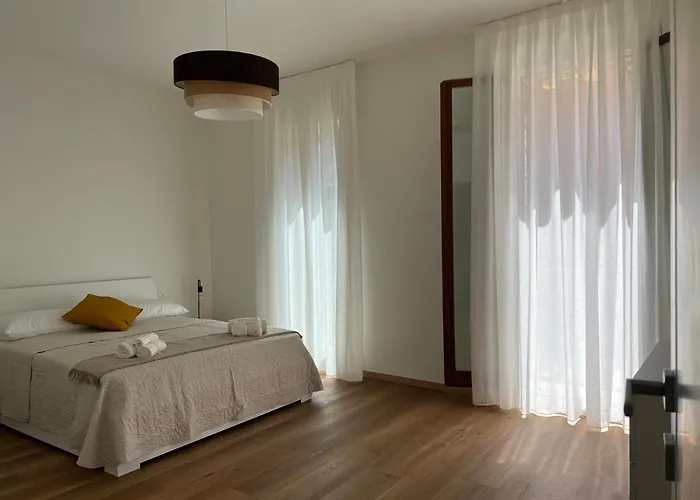 Ca' Luciano A Apartamento *