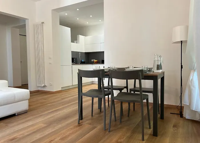 Ca' Luciano A شقة